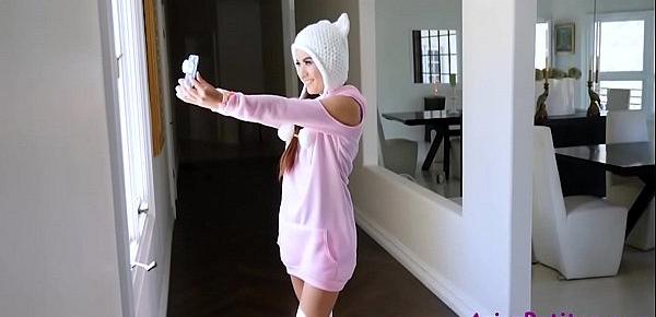  Asian Selfie Snatch- Elle Voneva